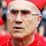 La clase política catalana se vuelca con Tarcisio Bertone, el cardenal que vinculó homosexualidad y pederastia