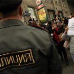 Activistas LGTB se unen a las protestas de la oposición rusa en favor del estado de derecho