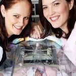 Una pareja de lesbianas, madres de quintillizos en Australia