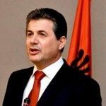 Albania: miembro del Gobierno anima a «aporrear» a los participantes del Orgullo