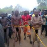 Nigeria: desnudados, maniatados, «paseados» y golpeados por mantener relaciones homosexuales