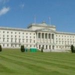 El Sinn Féin vuelve a llevar el debate del matrimonio igualitario a la Asamblea de Irlanda del Norte (ACTUALIZADA)