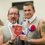 Una pareja gay de Sochi se casa en Argentina y solicitará el asilo político en este país por miedo a volver a Rusia