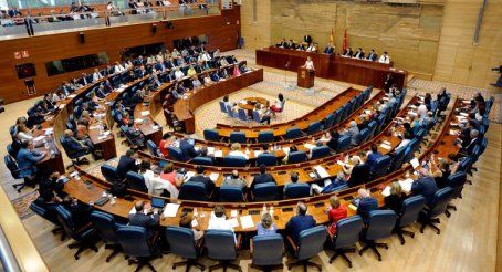 Unanimidad de la Asamblea de Madrid: HazteOír debe dejar 