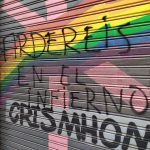 Aparecen pegatinas y pintadas con mensajes amenazantes en la sede de CRISMHOM en Madrid