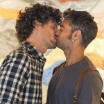 El cortometraje «Por un beso» denuncia el aumento de las agresiones contra la población LGTB