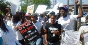 Protestas por las violaciones correctivas en Sudáfrica
