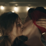 Australia: un simple beso entre mujeres en un anuncio de cereales acaba denunciado ante la entidad que ejerce la autorregulación publicitaria