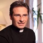 Krzysztof Charamsa: «He recibido insultos por parte de algunos católicos instruidos en la violencia hacia los homosexuales»
