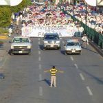 El autor de la foto del niño haciendo frente a la manifestación homófoba en México, amenazado por teléfono y en redes sociales